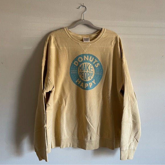 Comfort Wash Varsity Donuts Crewneck (size 2XL) - Picture 1 of 5